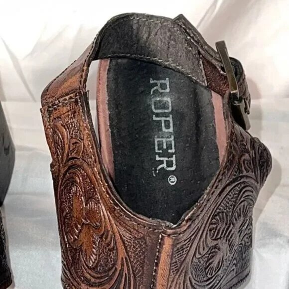 Roper tooled leather brown sandle size 8 -heel -3” leather insole open toe - Picture 4 of 4